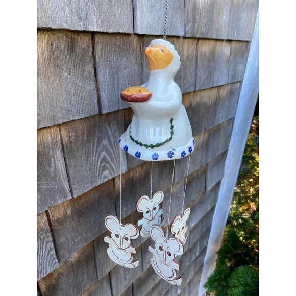 Vintage Miss Mouse Windchimes, Miss Mouse with Bonnet, Mouse with Pie Windchimes - Picture 7 of 10